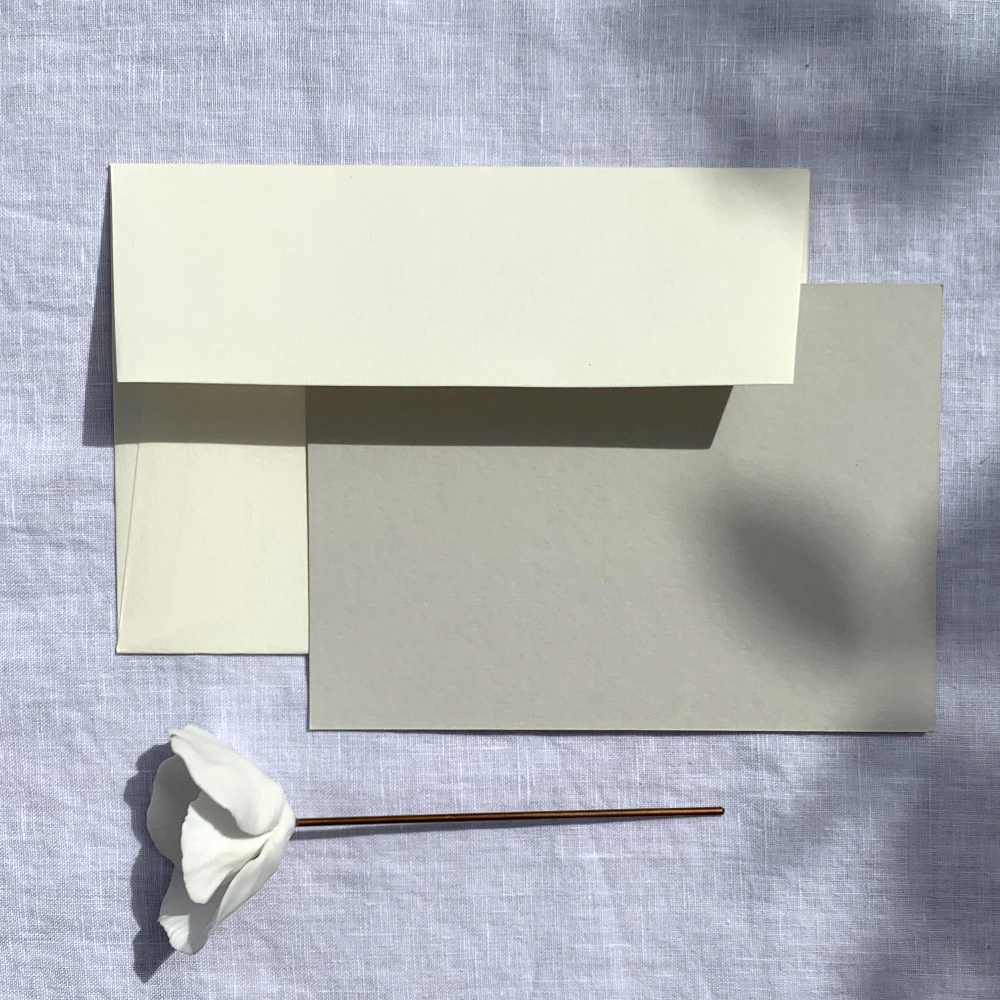 Plain Note Cards in Dove
