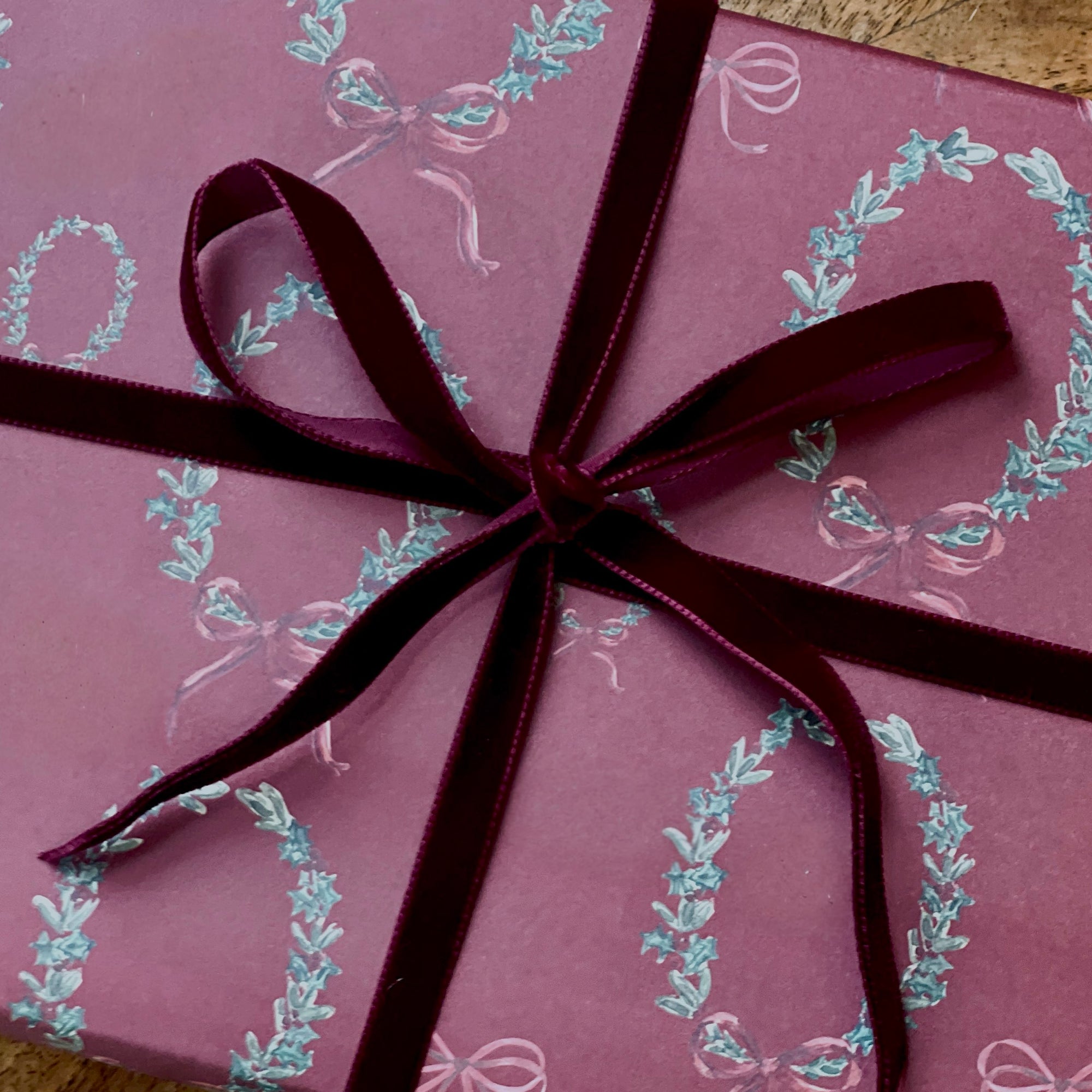 Wreath Wrapping Paper